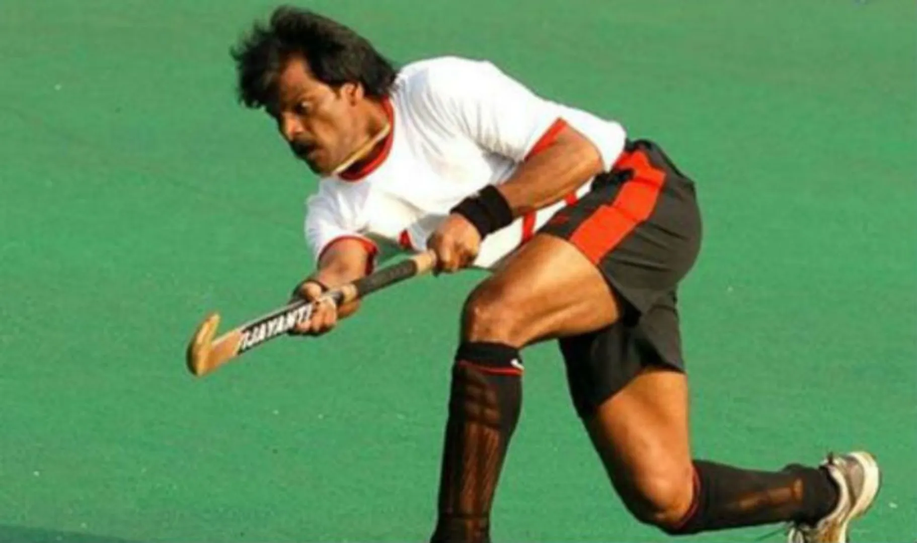Dhanraj pillay on field